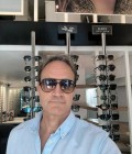 Rencontre Homme : Pascal, 57 ans à France  La Marina Villeneuve Loubet plage 